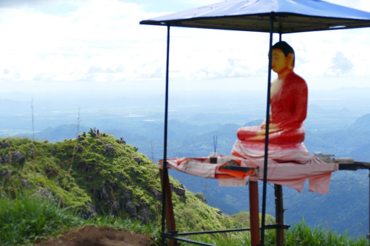Sri Lanka-Adventskalenter-Wandern-Buddha